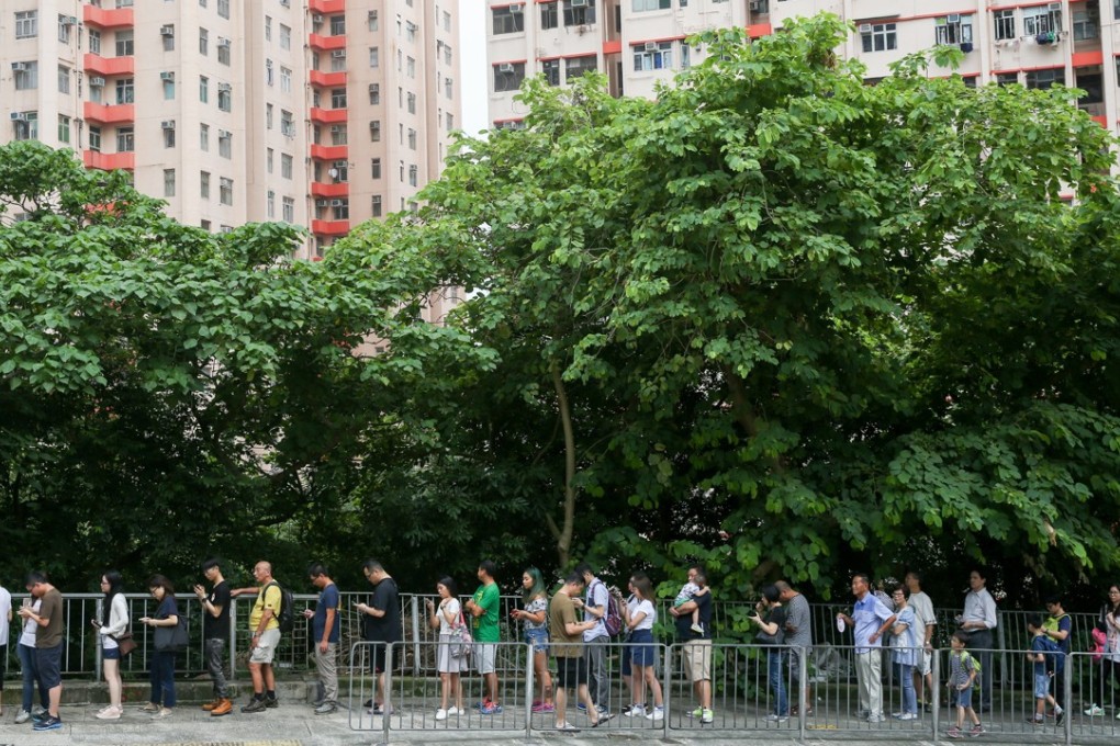 Hong Kong voters queue to cast their ballot in 2016. Photo: Photo: Sam Tsang