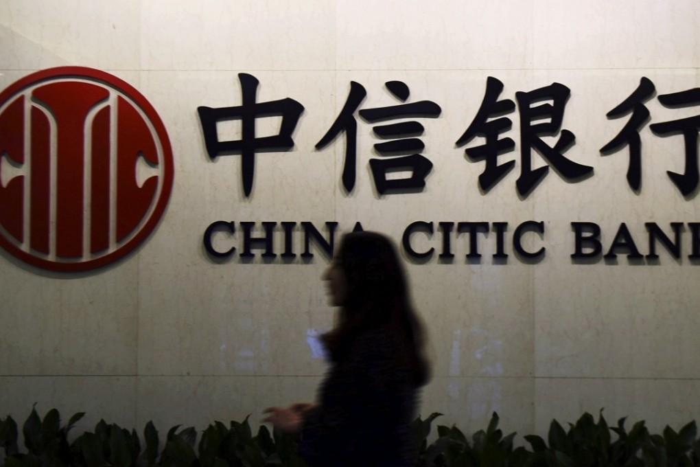 Gains in Chinese banks shielded mainland stocks from tumbling amid the global sell-off. Photo: Reuters