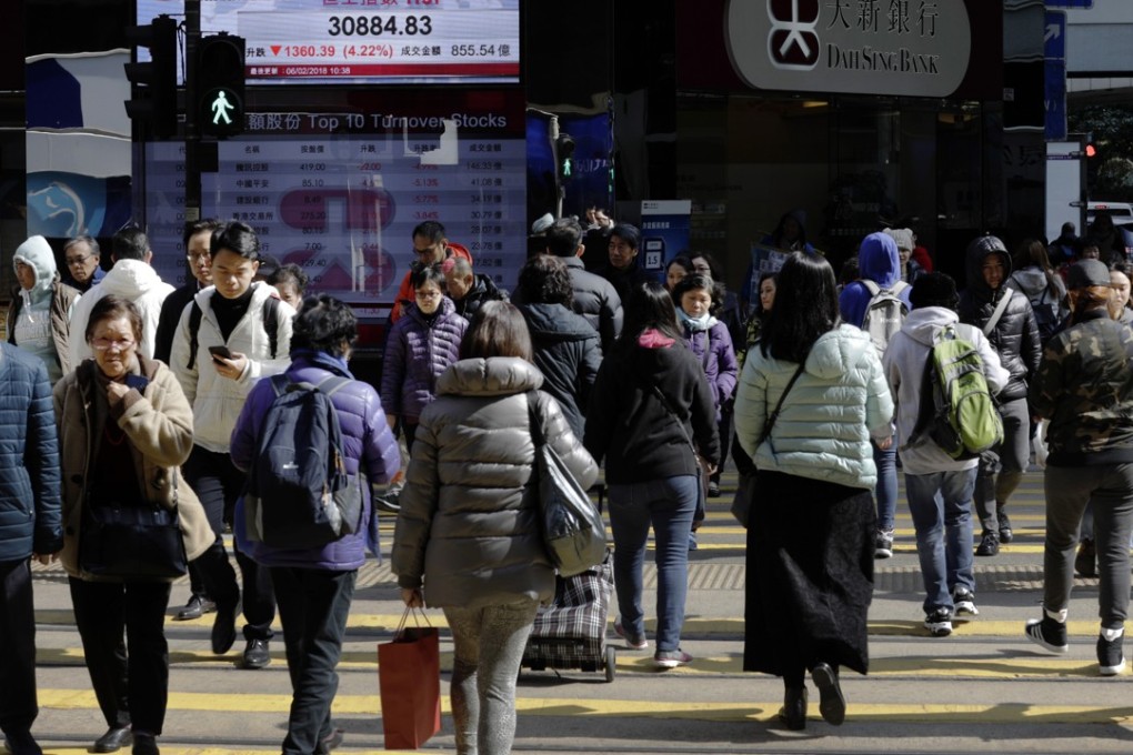 Bargain hunters are expected to make a return to the Hong Kong stock market on Wednesday following a 1,600-plus point rout on Tuesday. Photo: Bloomberg