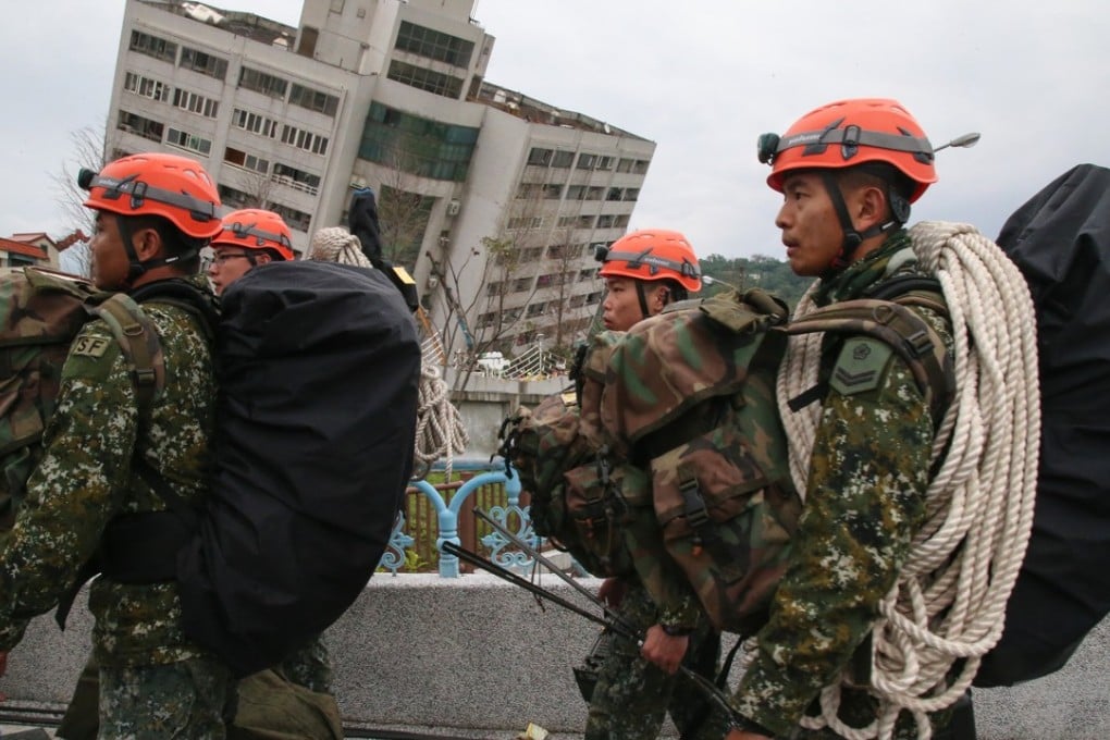Soldiers join the search and rescue operation in Hualien on Friday. Photo: EPA-EFE