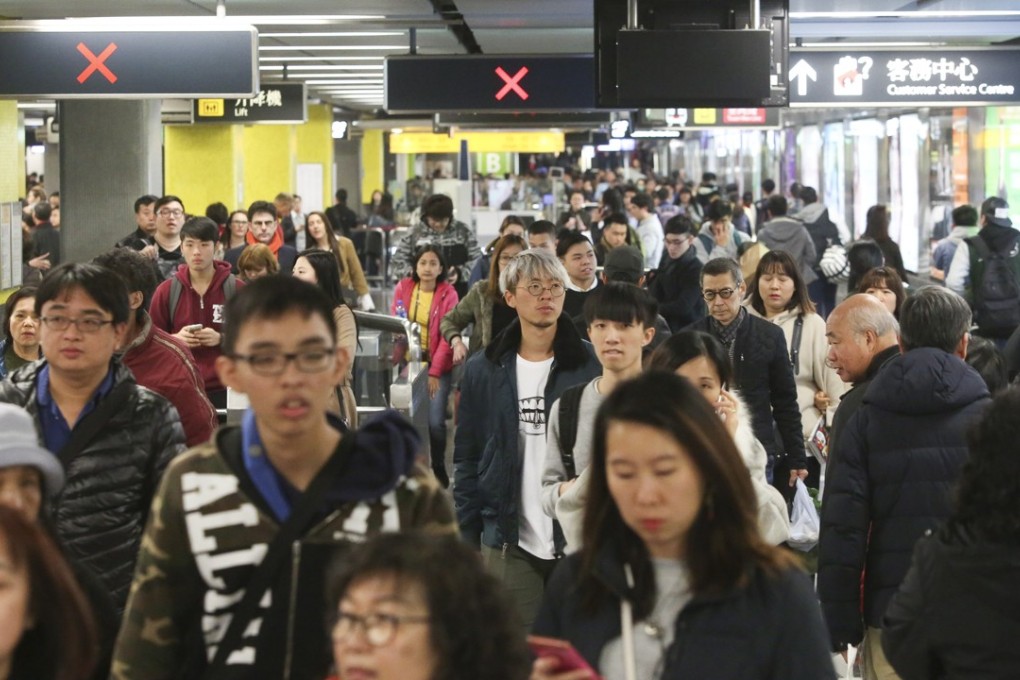 Passengers at Hong Kong’s Tsim Sha Tsui MTR Station during rush hour. Photo: Sam Tsang