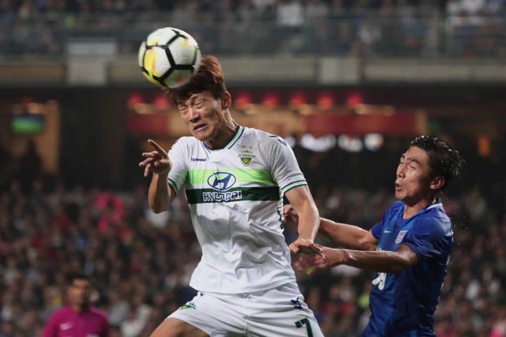 Han Kyo-won from the Jeonbuk Hyundai Motors FC in action against Kitchee. Photo: Jonathan Wong