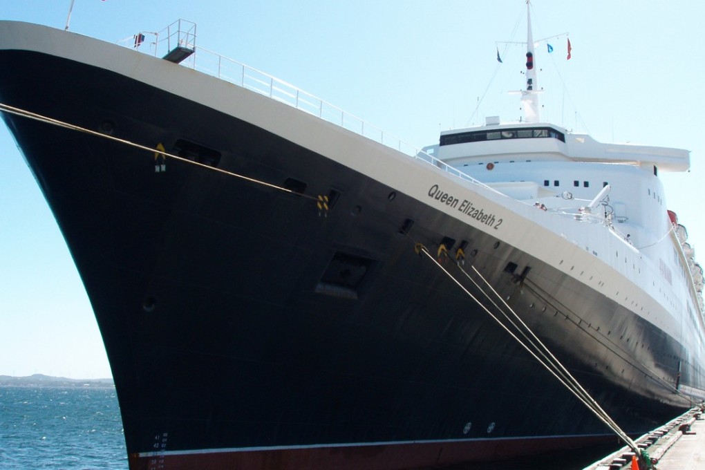 The Queen Elizabeth 2 in Dubai.