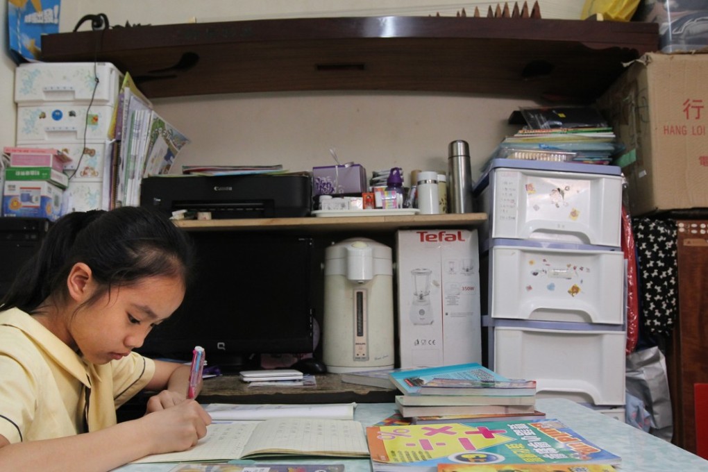Two in five Hong Kong schoolteachers surveyed said their pupils had 10 or more assignments to complete over the weekend. Photo: K. Y. Cheng