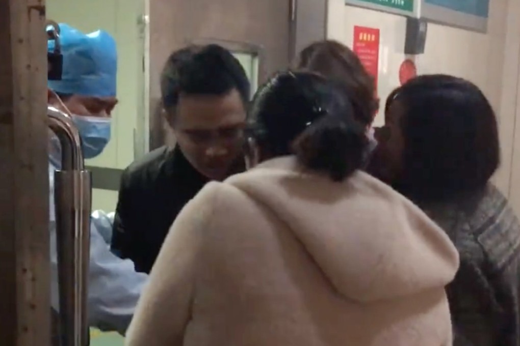 Police have launched an investigation into the hit-and-run. Photo: Pear Video