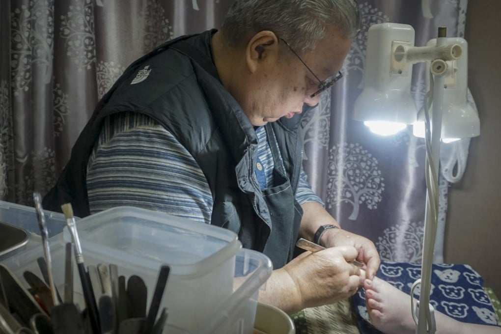 Lam Kwun-ching, 72, known to his clients as Uncle Ball, is one of the best Shanghainese pedicurists in Hong Kong. Photo: Olivia Chan