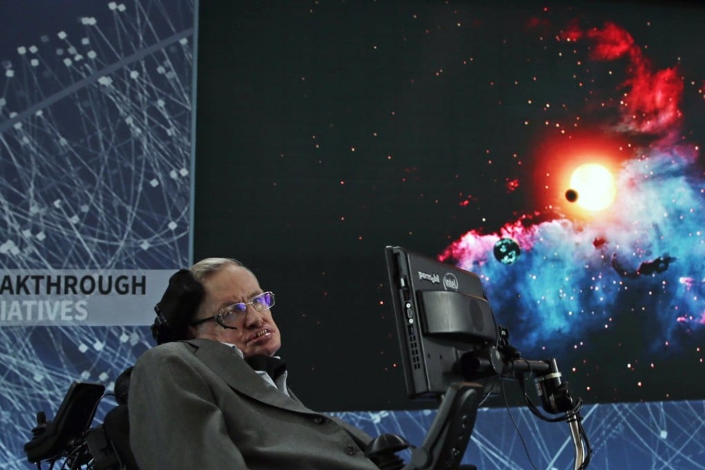 British renowned physicist Stephen Hawking, pictured here at a press conference on top of One World Trade Centre in New York, has died on in the early morning of March 14, 2018 at the age of 76. Photo: EPA-EFE