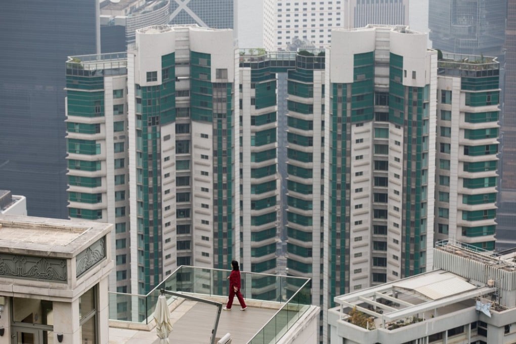 The low interest rate environment in Hong Kong means that the cost of keeping an empty property is relatively small for speculators and investors. Photo: EPA-EFE