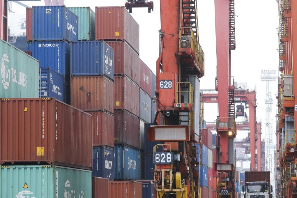 Containers being stacked at Hongkong International Terminals. Photo: K. Y. Cheng