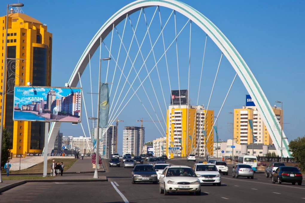 Traffic a on bridge over the Ishim River in Astana. Photo: Alamy