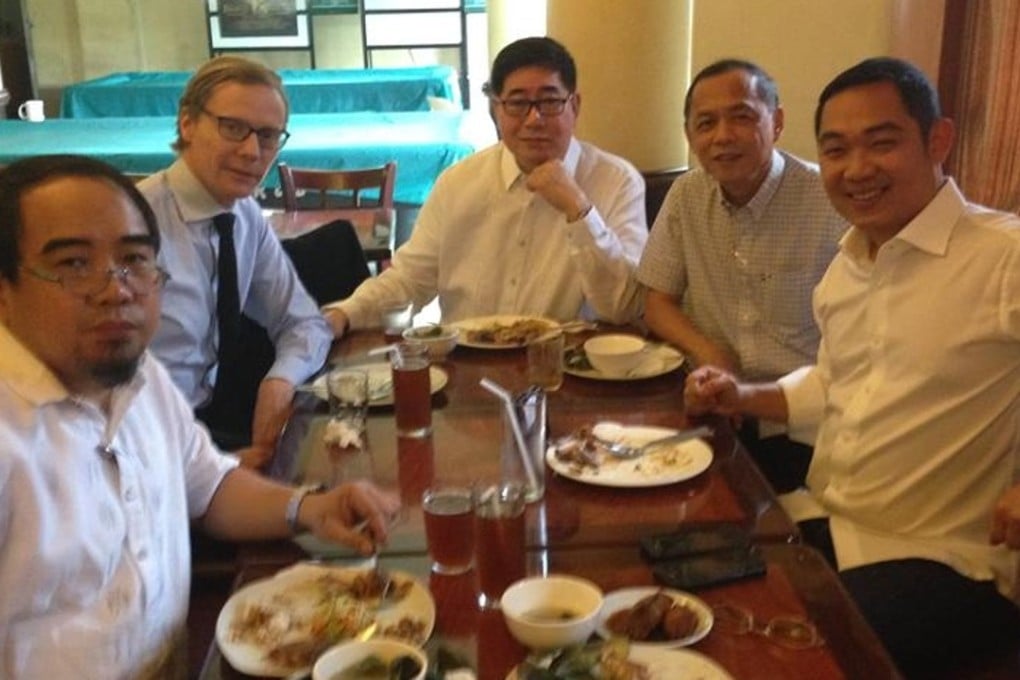 From left: Josel Sy Egco, Alexander Nix, Jose Gabriel “Pompee” La Viña, Peter Tiu Laviña, Taipan Millan. Photo: Facebook