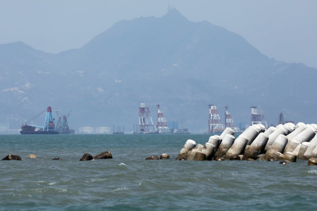 Concrete tetrapods, supposed to protect the edges of an artificial island that is part of the Hong Kong-Zhuhai-Macau bridge project, appear to have been collapsing and drifting away. Photo: May Tse