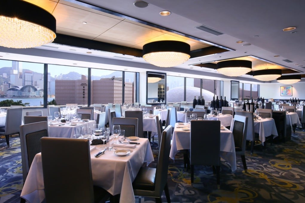 Morton's of Chicago offers an excellent range of gluten-free dishes and a fine view of Hong Kong harbour.