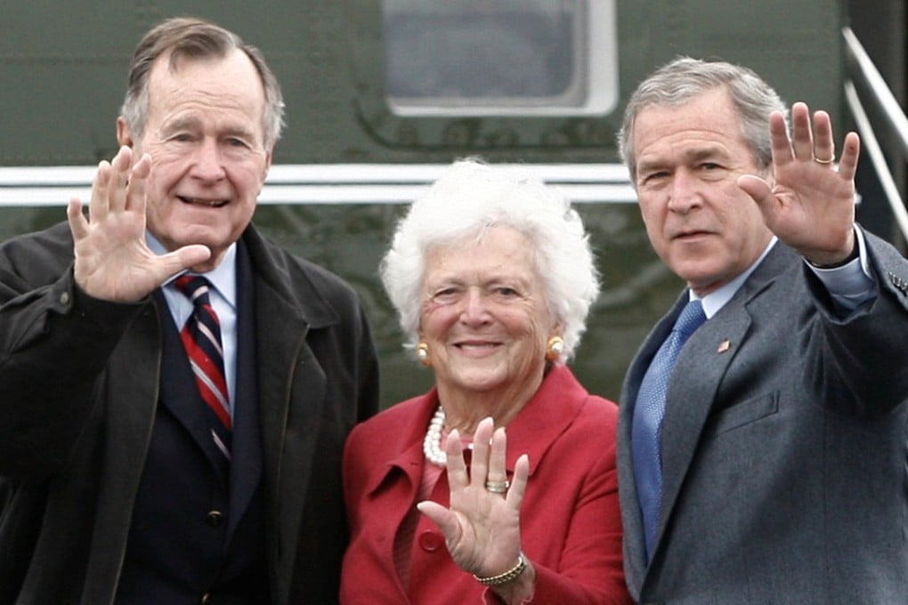 Then US. President George W. Bush (right) waves alongside his parents, former president George Bush and former first lady Barbara Bush upon their arrival Fort Hood, Texas, on April 8, 2007. Barbara Bush died on Tuesday at the age of 92. Photo: Reuters