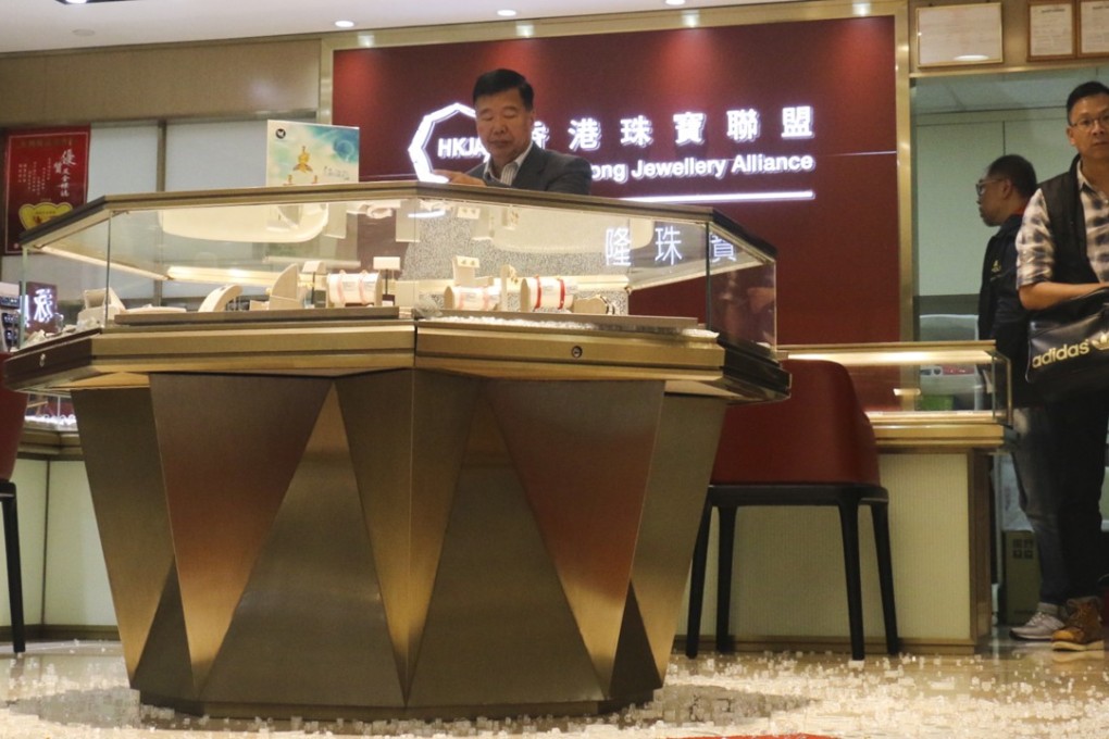 A smashed display at Wing Hing Lung Jewellery store in Tai Po. Photo: Handout