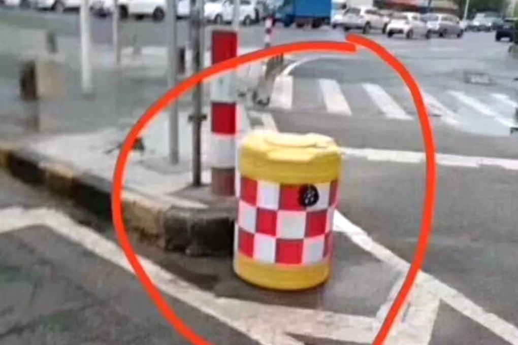 Police in Zhongshan say the bollards do not have surveillance equipment and are simply to help direct traffic. Photo: Thepaper.cn