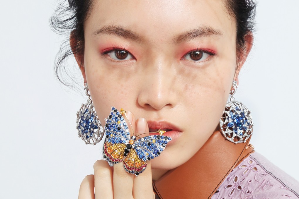 Exquisite looks that let your jewellery do the talking this season