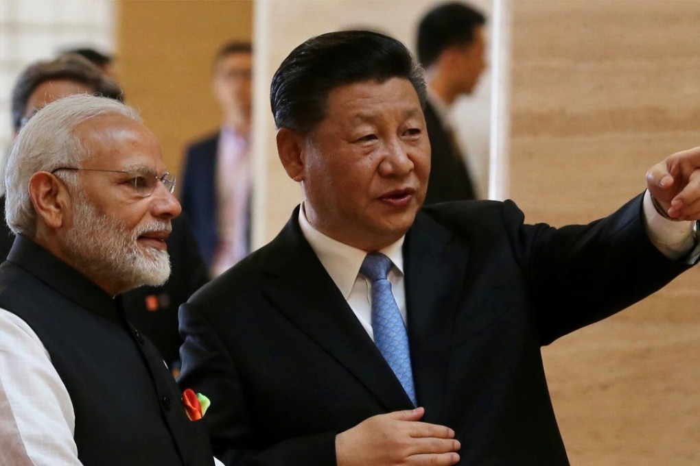 President Xi Jinping and Indian Prime Minister Narendra Modi visit the Hubei Provincial Museum in Wuhan. Photo: Reuters