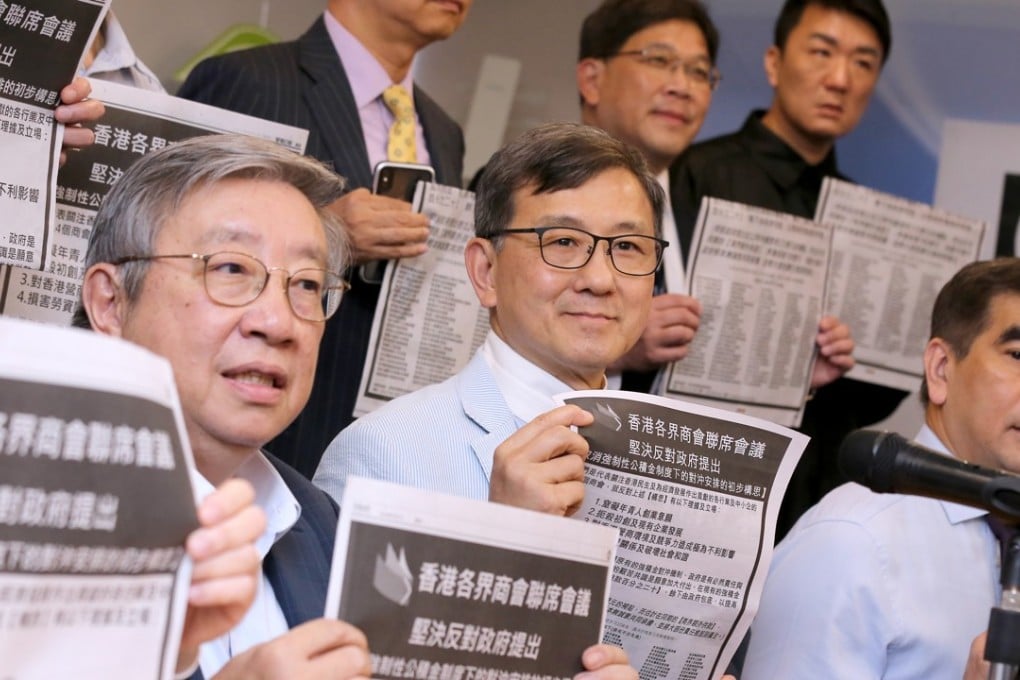 Aaron Shum (centre) called the plan to scrap the MPF’s offsetting mechanism “unfair”. Photo: Dickson Lee