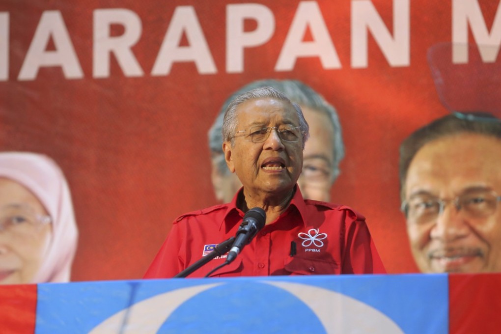 Mahathir Mohamad delivers his speech during his last campaign rally in Langkawi Island, Malaysia, on May 8. He was sworn in as Malaysia’s seventh prime minister on Thursday. Photo: AP