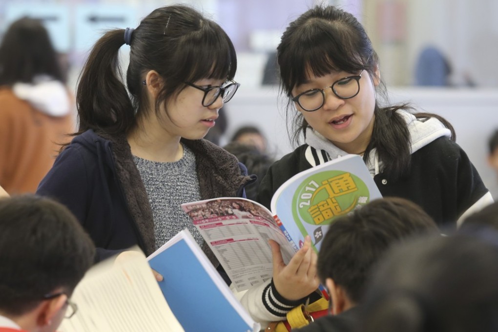 Students sitting the Hong Kong DSE exams do some last-minute revisions, at Kowloon Technical School in Sham Shui Po on April 3, 2017. Photo: Dickson Lee