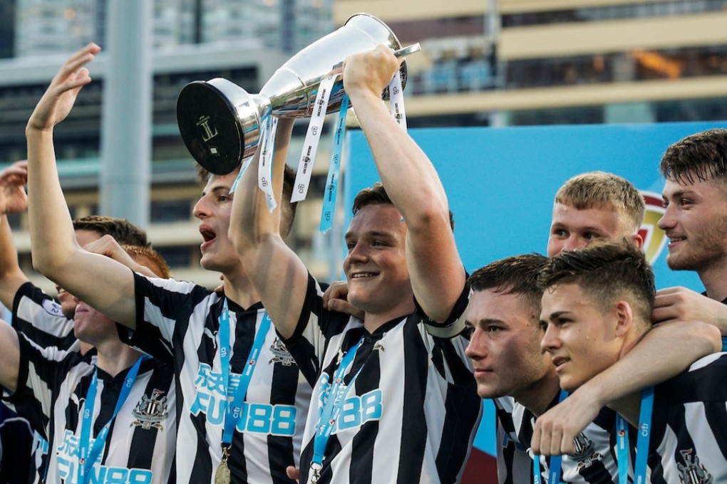 Newscastle United celebrate winning the main tournament cup final against Glasgow Rangers at the HKFC Citi Soccer Sevens at Hong Kong Football Club. Photo: Yu Chun Christopher Wong/Power Sport Images
