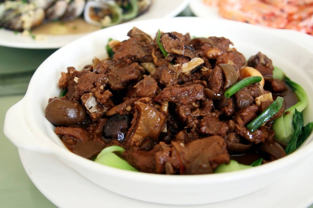 Dongshan lamb is a delicious delicacy made from the meat of free-range goats.
