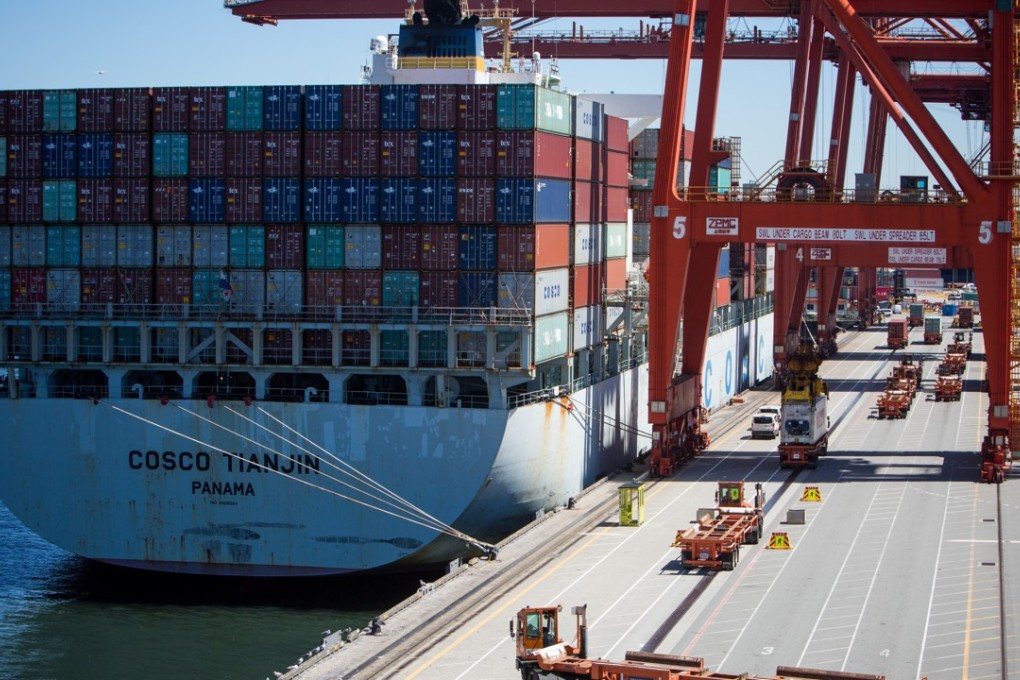 A container vessel operated by China Ocean Shipping Group Co (COSCO) being unloaded at Vancouver port on Thursday, July 21, 2016. Photo: Bloomberg