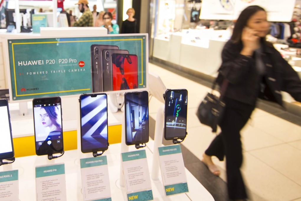 Huawei P20 Series smartphones are seen on sale at the Eaton Centre in Toronto, Canada, on May 17. Photo: Xinhua