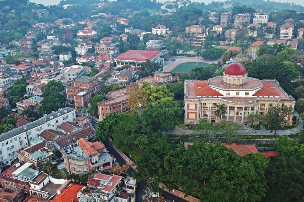 Gulangyu was a concession to Western imperial powers following the opium wars, and hosted as many as a dozen consulates in the late 19th and early 20th century. The architecture is mostly Victorian, and the influence of the old European settlement can be seen in the buildings and streets, and a culture of classical music.