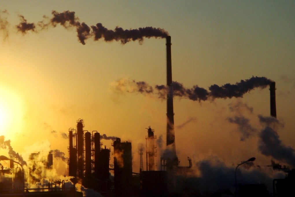 Smoke billows out of chimneys at a chemical plant in Tianjin in northern China. A new report found that the world’s output of carbon dioxide, the gases behind climate change, surged to a record in 2017. Photo: EPA-EFE