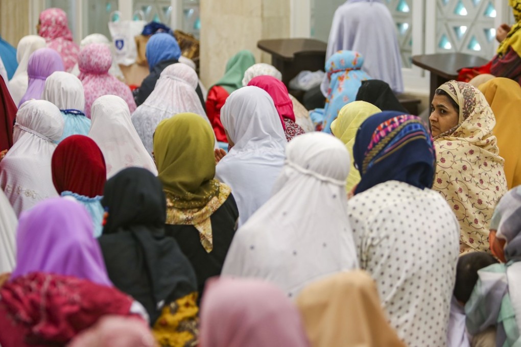 Worshippers at the Masjid Ammar mosque in Wan Chai. Photo: Xiaomei Chen