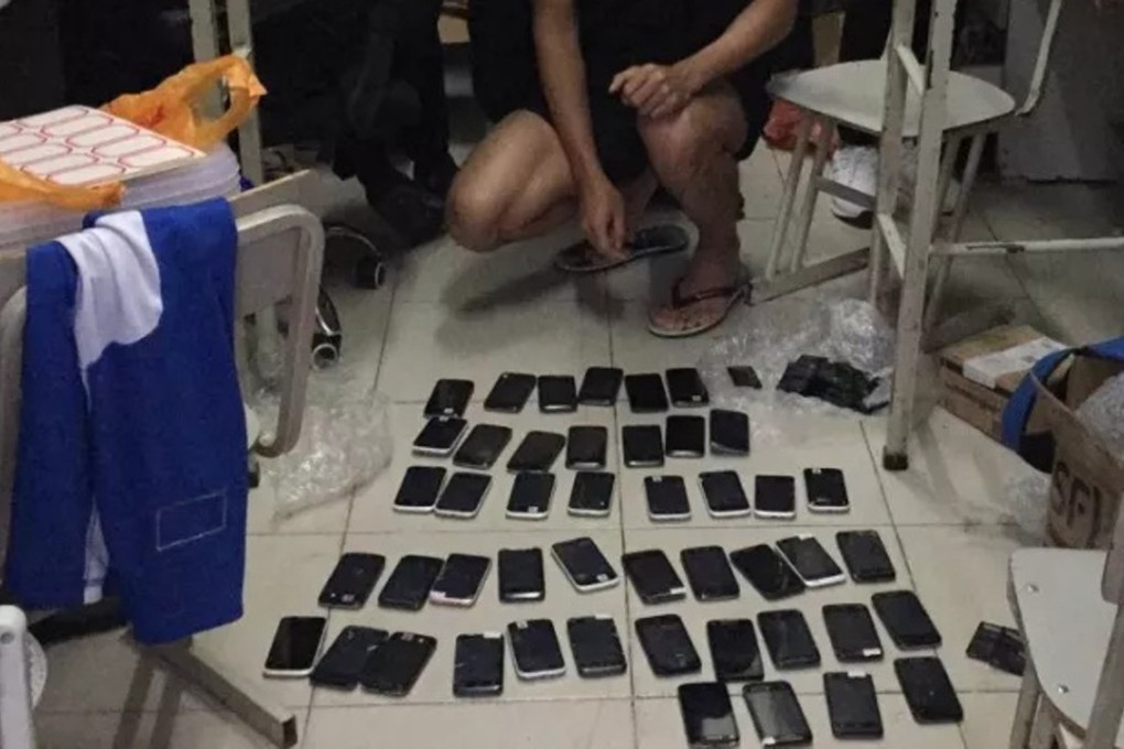 The gang members had 3,100 encrypted phones and operated online and offline. Photo: Weibo
