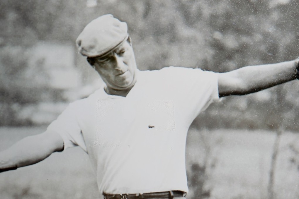 Peter Thomson plays in the pro-am before the 1968 Hong Kong Open. Photo: Chan Kiu