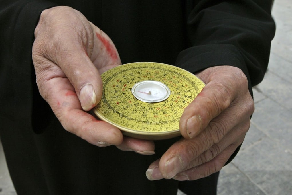 A Chinese man was sentenced to eight months in prison for threatening a feng shui master with a knife. Photo: Alamy