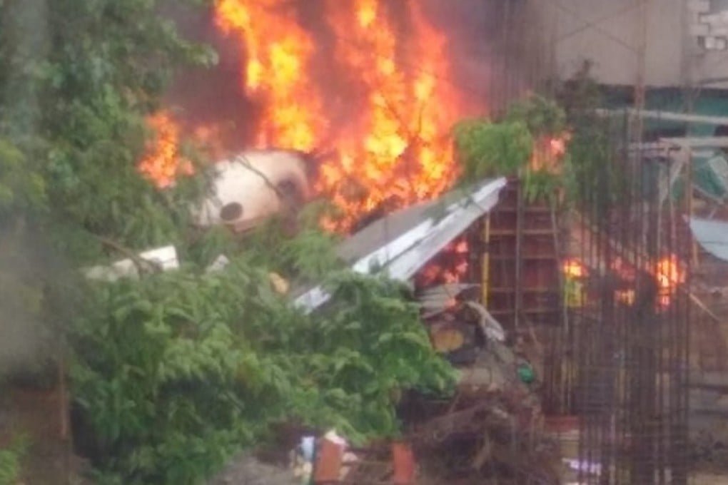 Plane crashes in Mumbai, killing five, officials said. Photo: Yogendra Bhonsale / Twitter