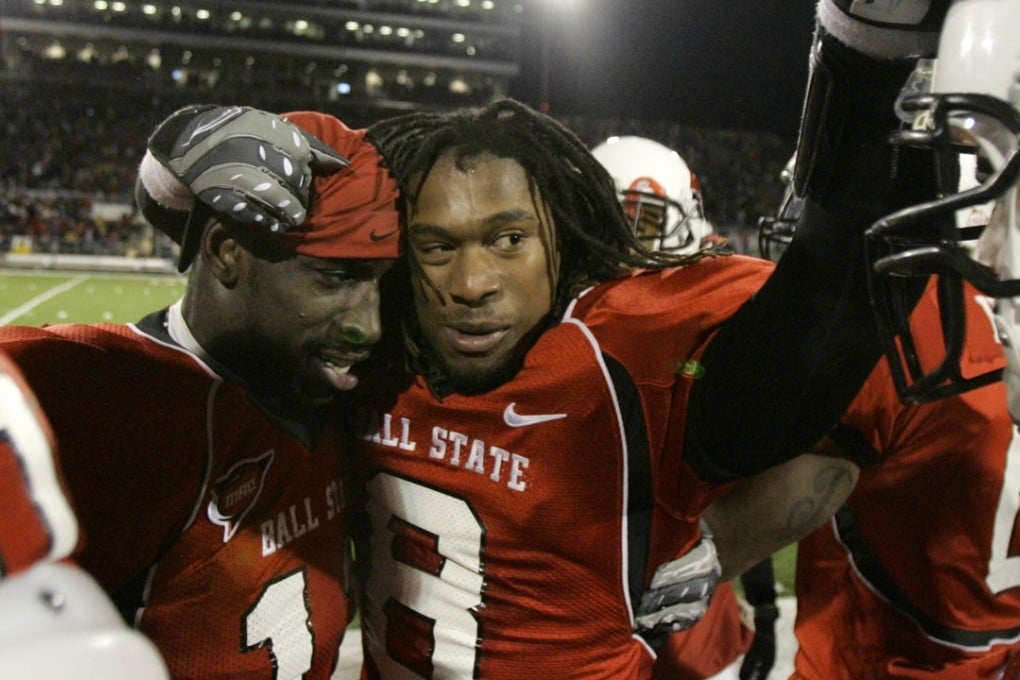 In this November 25, 2008 file photo, Ball State linebacker Wendell Brown (left) stands with cornerback Trey Buice near the end of an NCAA college football game in Muncie, Indiana. A lawyer for Brown said on Thursday that a Chinese court has sentenced the Detroit native to four years' prison for his involvement in a September 2016 bar fight. Photo: AP