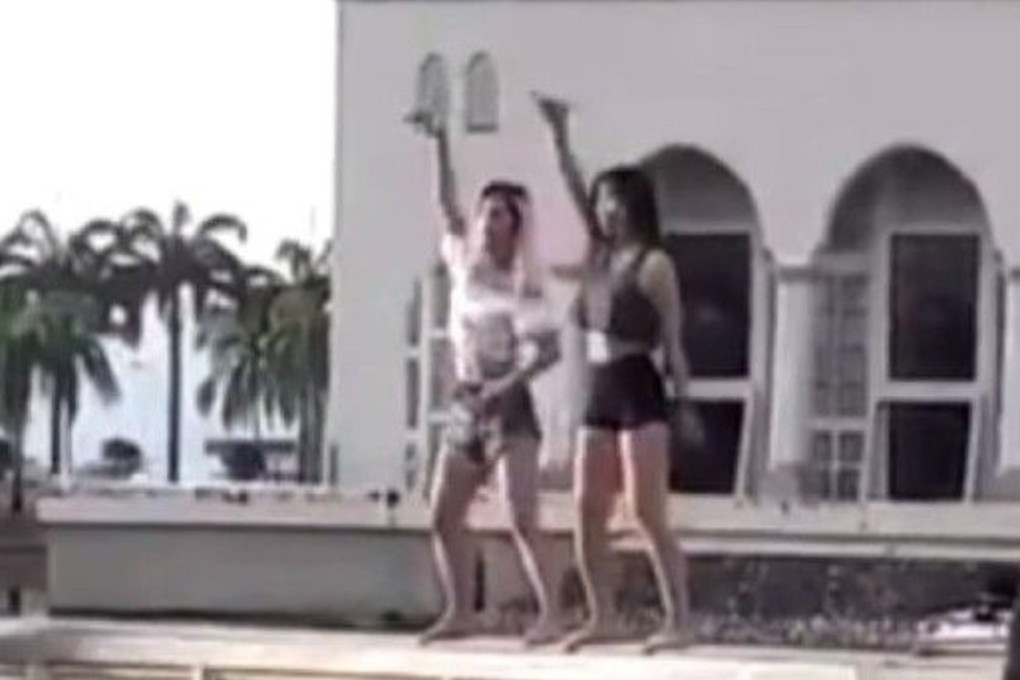 The footage filmed at the Kota Kinabalu City Mosque angered local Muslims. Photo: Thepaper.cn