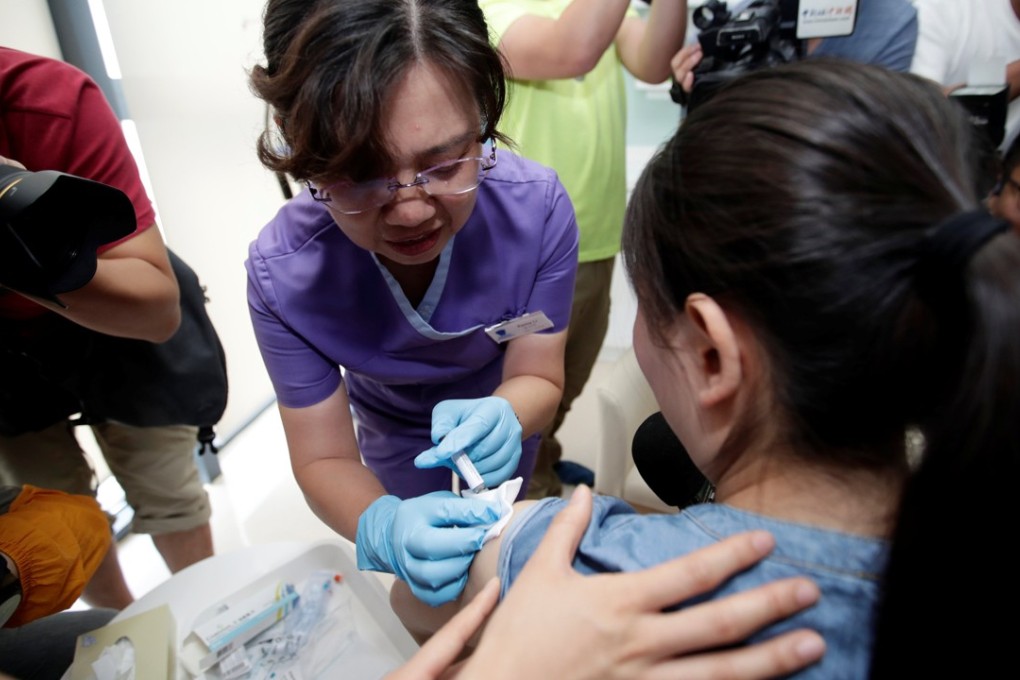 A woman from Beijing receives an injection of the Gardasil 9 human papillomavirus (HPV) vaccine, the first in mainland China, at a hospital in Boao, Hainan province, May 30, 2018. Photo: Reuters