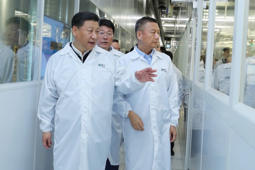 Chinese President Xi Jinping (left) visits Wuhan Xinxin Semiconductor Manufacturing in Wuhan, capital of Hubei Province, on April 26, 2018. During the visit he called on China to develop its own core technologies. Photo: Xinhua