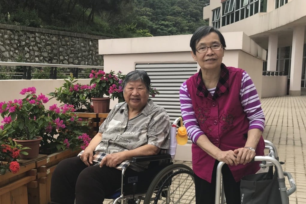 Elderly residents Wong Shui-yiu (left), and Law Ngan-lei at Yee Hong Heights in Shenzhen. Photo: Kimmy Chung