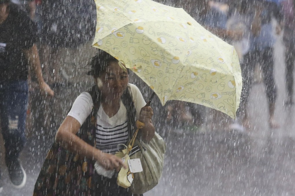 The Observatory issued the amber rainstorm signal at 12.35pm and cancelled it at 2pm. Photo: Dickson Lee
