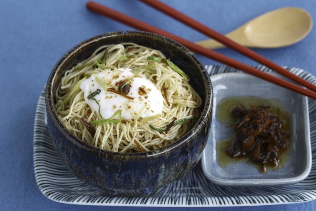 A cooling summer dish for Great Heat day: shrimp roe noodles with sizzled spring onions, XO sauce and onsen egg. Photo: Jonathan Wong