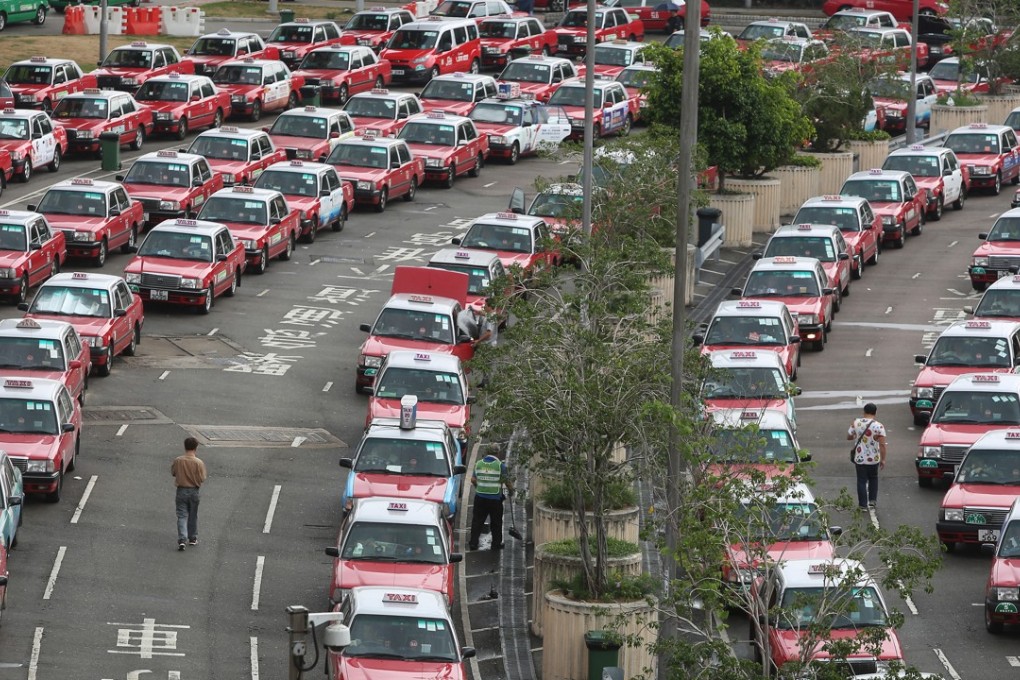 Taxis wait for passengers at the Hong Kong International Airport, in April 2017. Photo: Sam Tsang