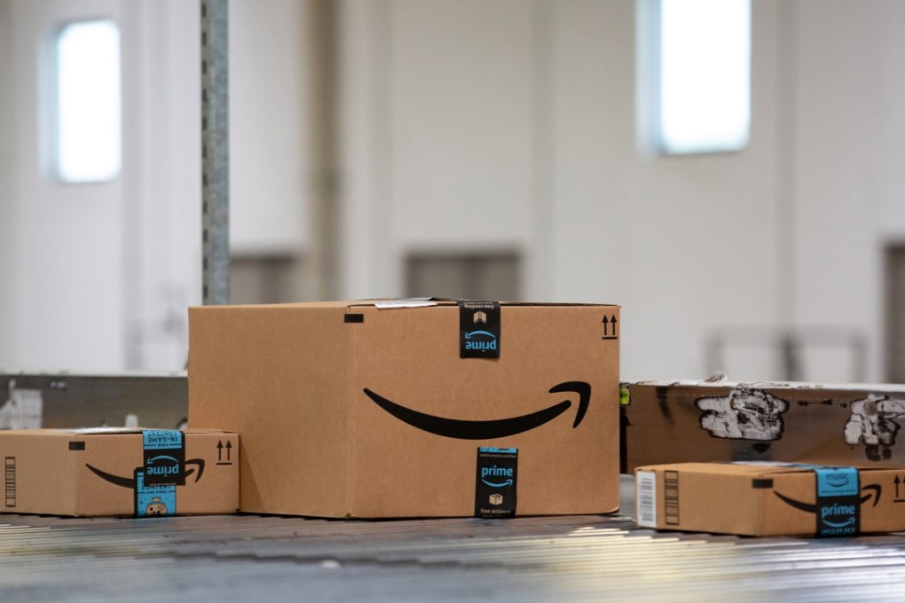 Packages move along a conveyor belt at the Amazon.com Inc. fulfillment center in Robbinsville, New Jersey on June 7. Photo: Bloomberg