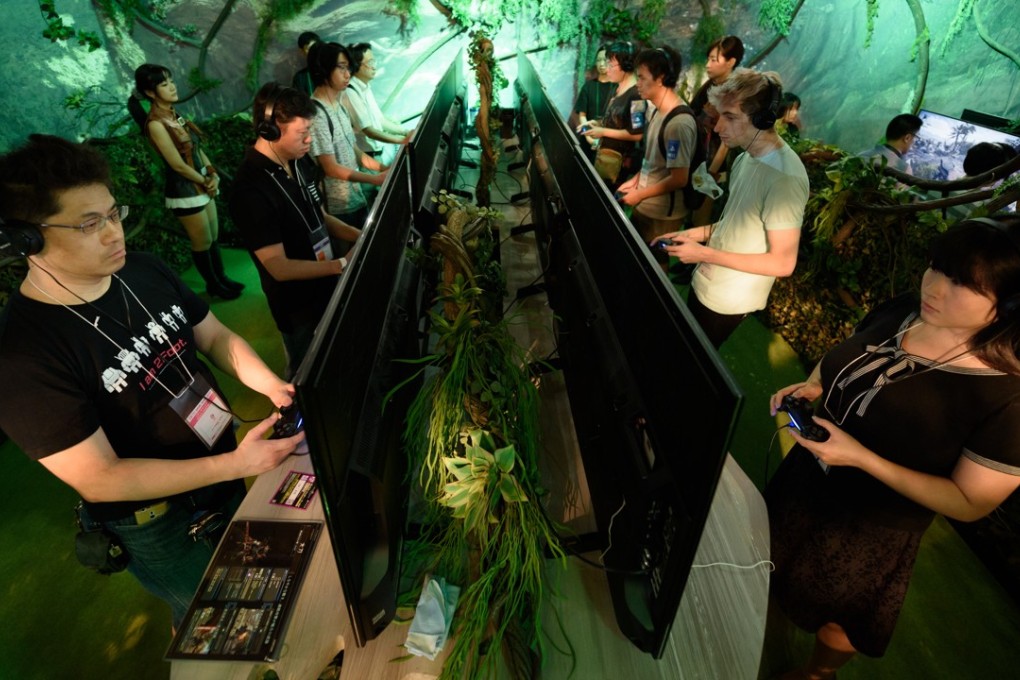 Modern distractions such as online gaming are playing their part to lure Japanese fans away from baseball. Photo: Bloomberg