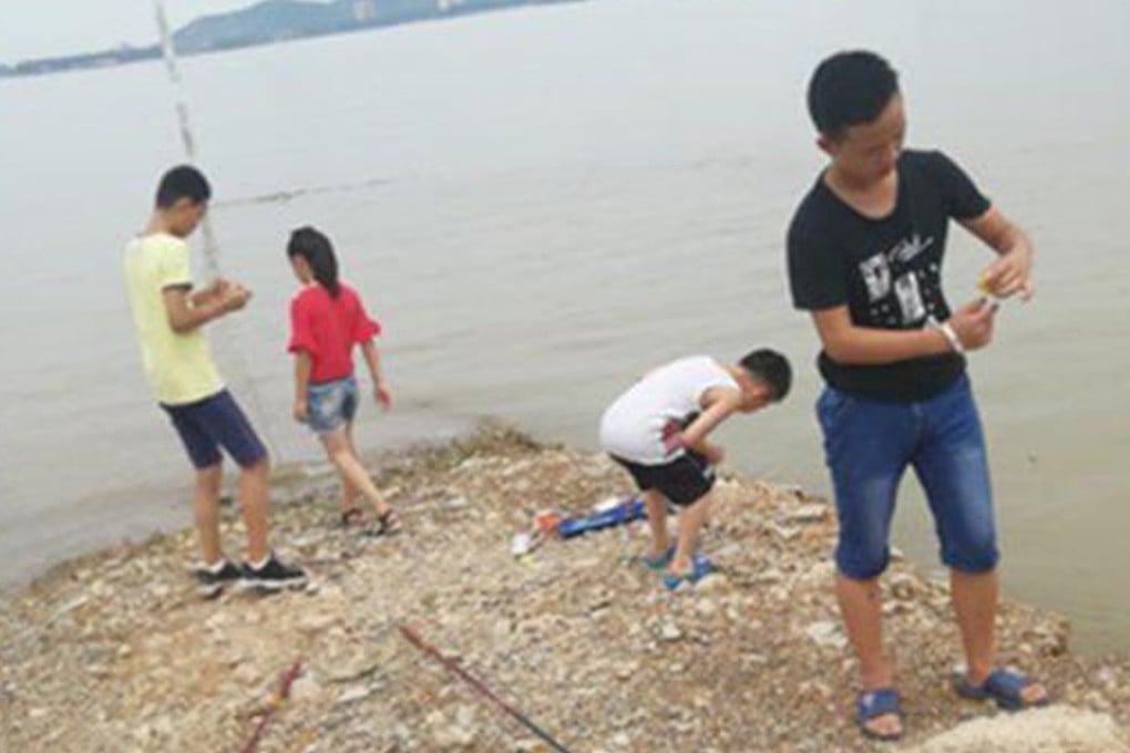 The children had been fishing by the river in Huangshi, Hubei province. Photo: Thepaper.cn