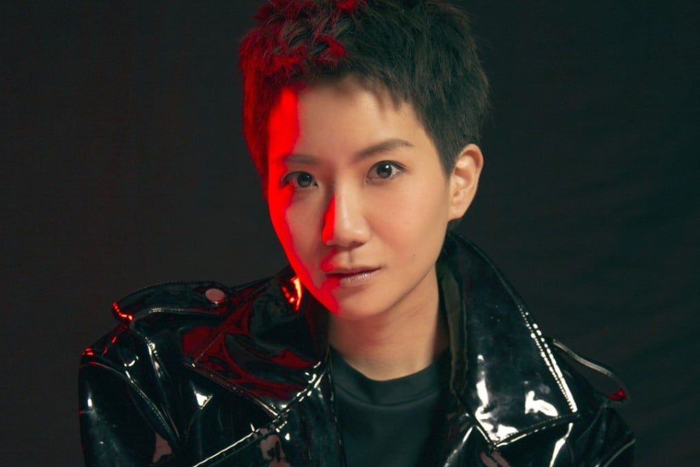 Hong Kong artist Ellen Joyce Loo fell to her death on Sunday from her Happy Valley flat.