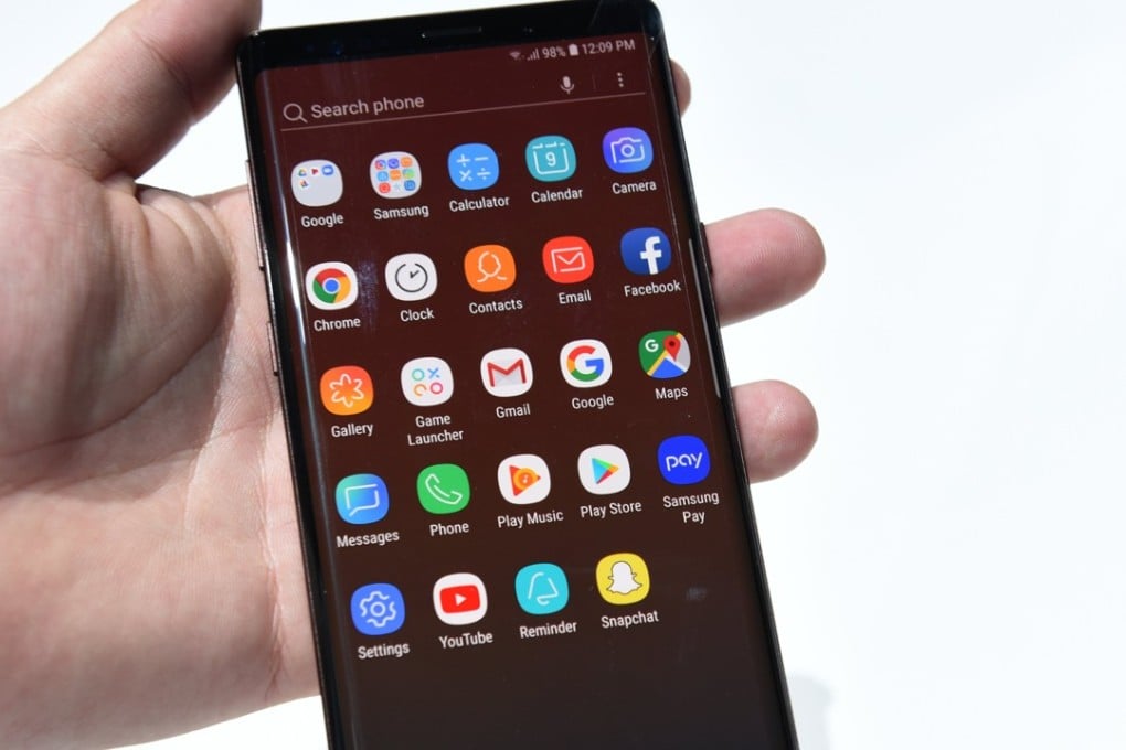 The Samsung Galaxy Note 9 comes with a 6.4-inch screen and batteries that should last more than a day. Photo: AFP