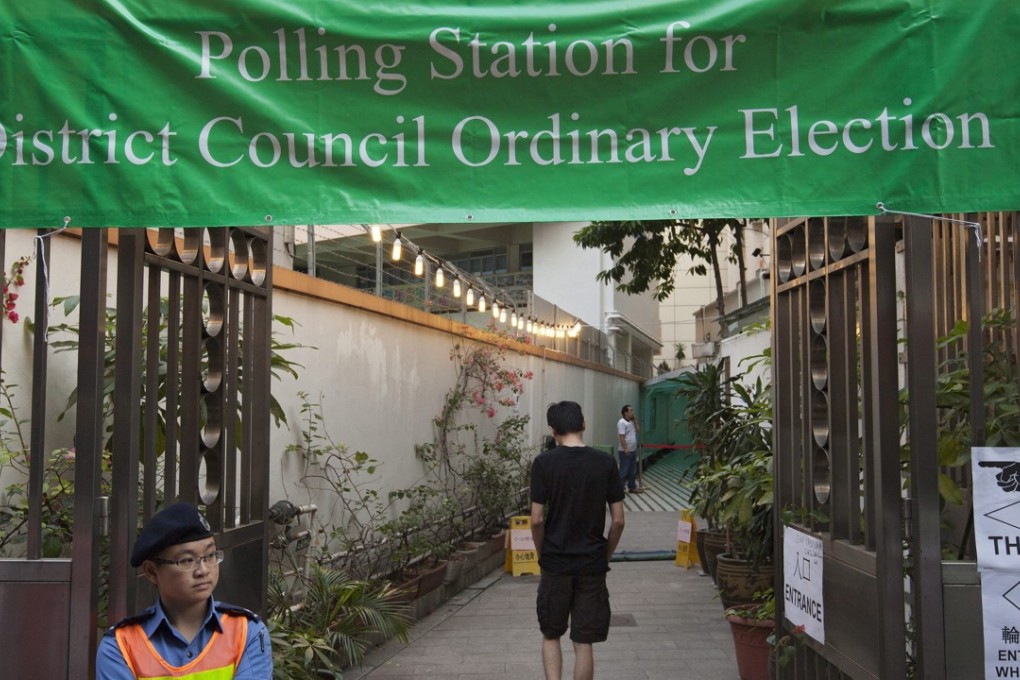 A polling station in Tai Kok Tsui South in Yau Tsim Mong district during the district council elections in 2015. Photo: EPA
